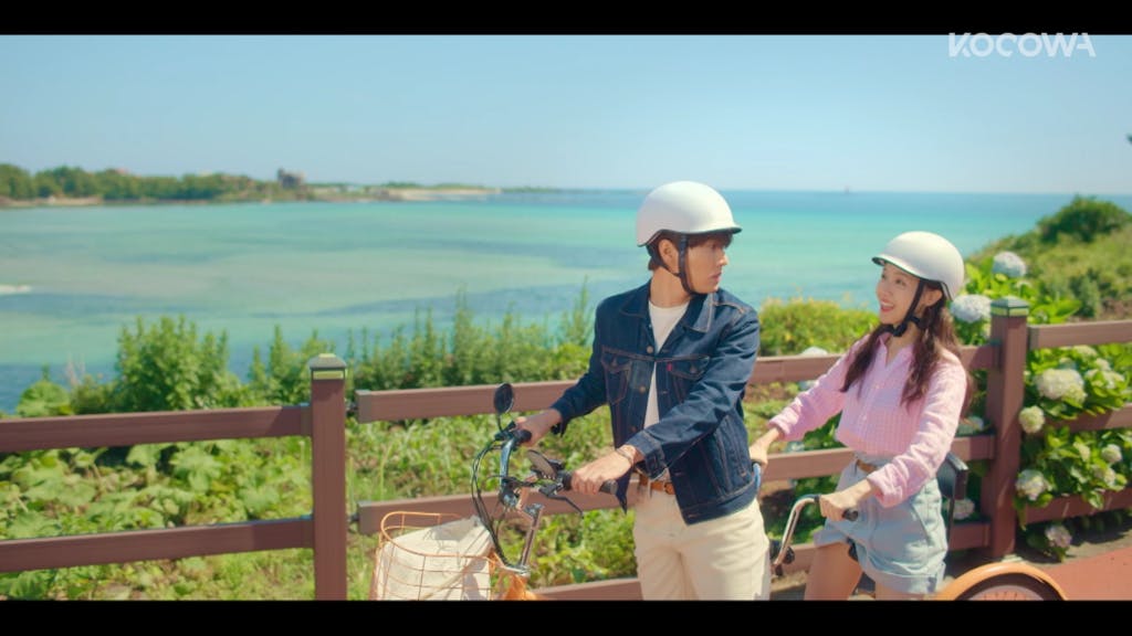 EP00002-Check-Out-the-Event-KO.mp4_000530630 | KOCOWA+: Korean Entertainment, K-Drama & K-Variety News