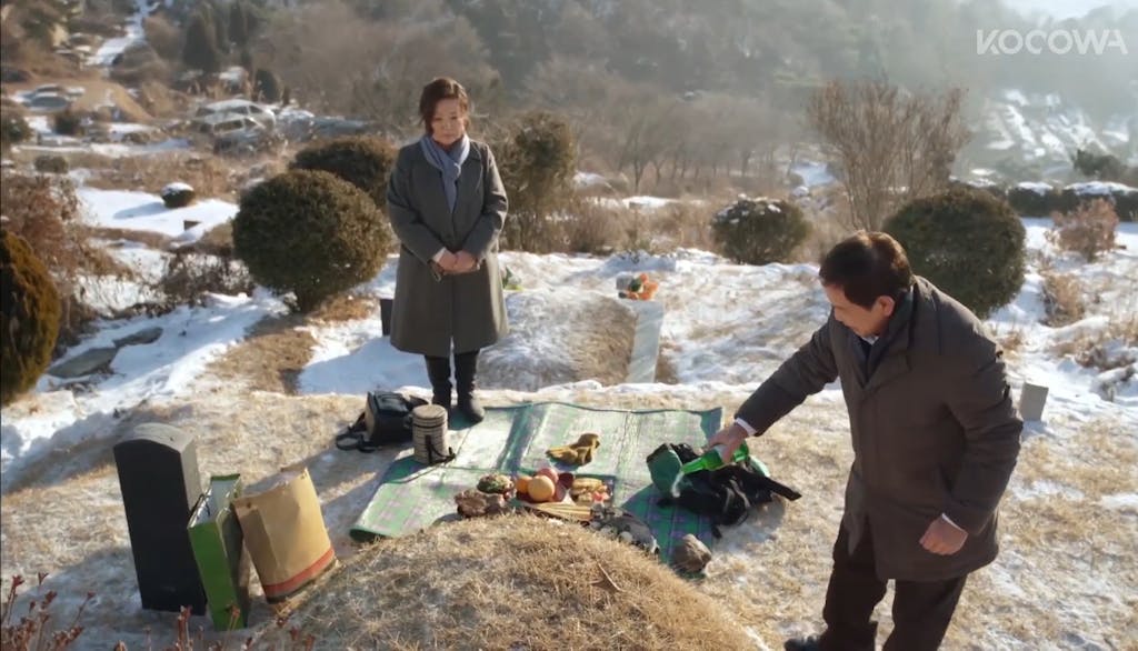 Father-is-Strange-at-the-grave | KOCOWA+: Korean Entertainment, K-Drama & K-Variety News