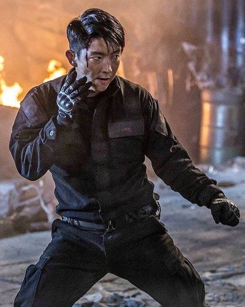 LEE JOON GI: The Hottest, Handsomest & Most Talented Global Actor, Action  Star, Singer and Model: Lee Joon Gi - A Scene Stealer In Resident Evil: The Final  Chapter