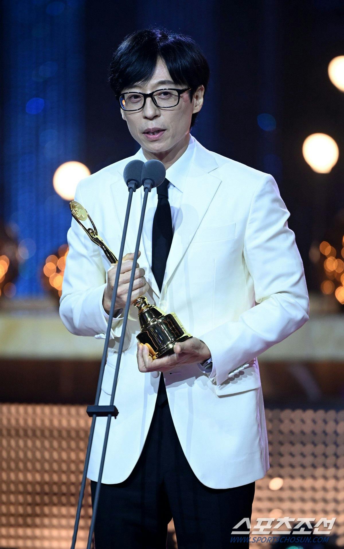 Winners Of The 2nd Blue Dragon Series Awards