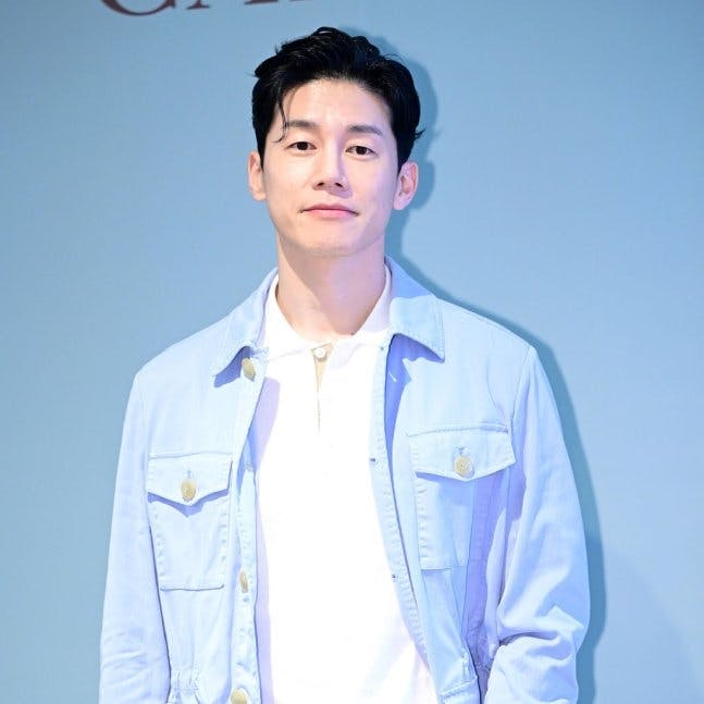 Kim-Moo-Yeol | KOCOWA+: Korean Entertainment, K-Drama & K-Variety News byeon woo seok kdrama