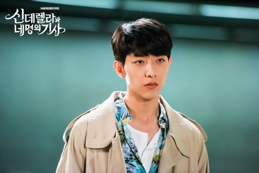 Cinderella and the Four Knights 4 | KOCOWA+: Korean Entertainment, K-Drama & K-Variety News Lee Jung Shin at Cinderella and the Four Knights still cut